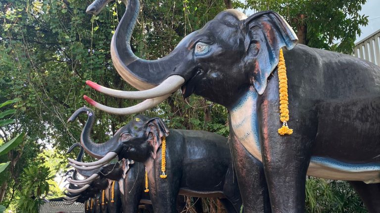 バンコク_寺院風景